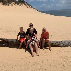 Meet your Posher, Lauren